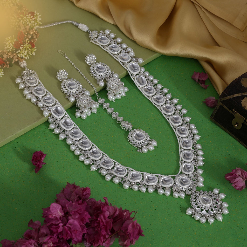 Elegant White Gold Color Kundan Necklace Set Crafted For Women’S Bridal And Engagement Jewelry