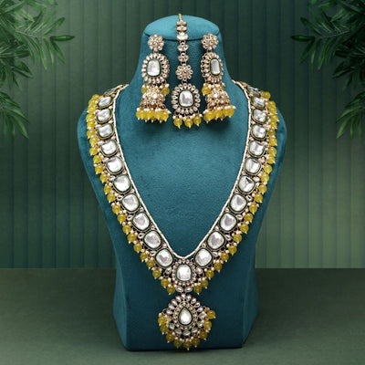 Gorgeous Yellow Color Kundan Necklace Set Crafted With Handmade Artistic Detailing For Bridal Fashion