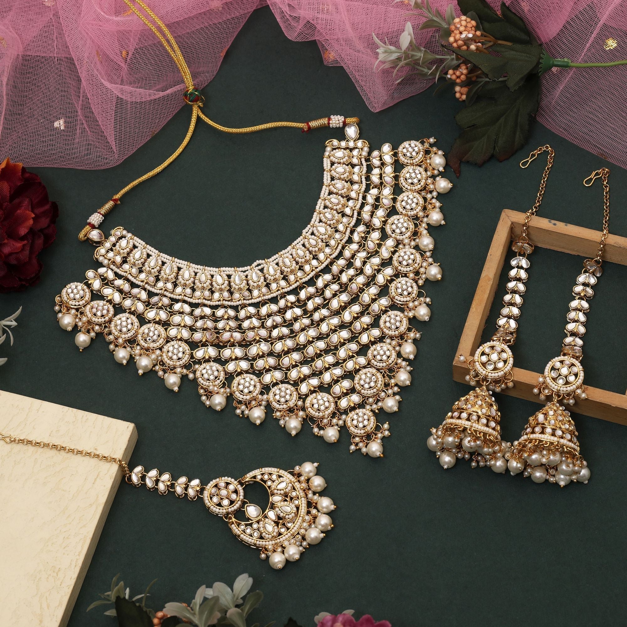 Beautiful White Color Kundan Necklace Set Designed For Brides, Engagements, And Festive Occasions