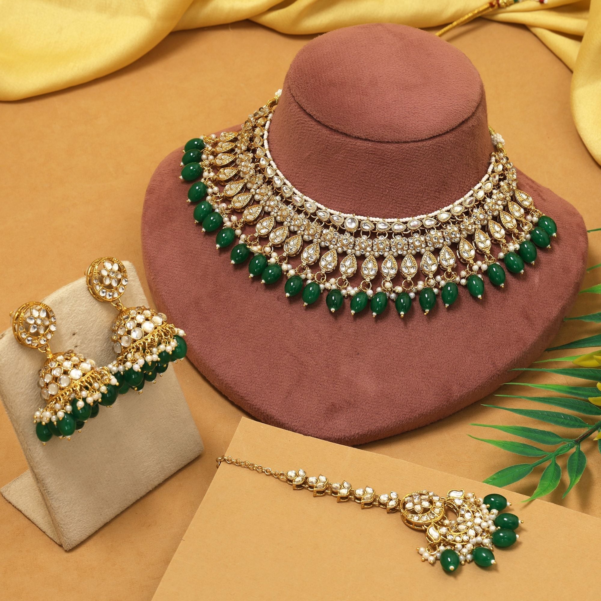 Beautiful Green Color Kundan Necklace Set For Women’S Wedding And Festive Look