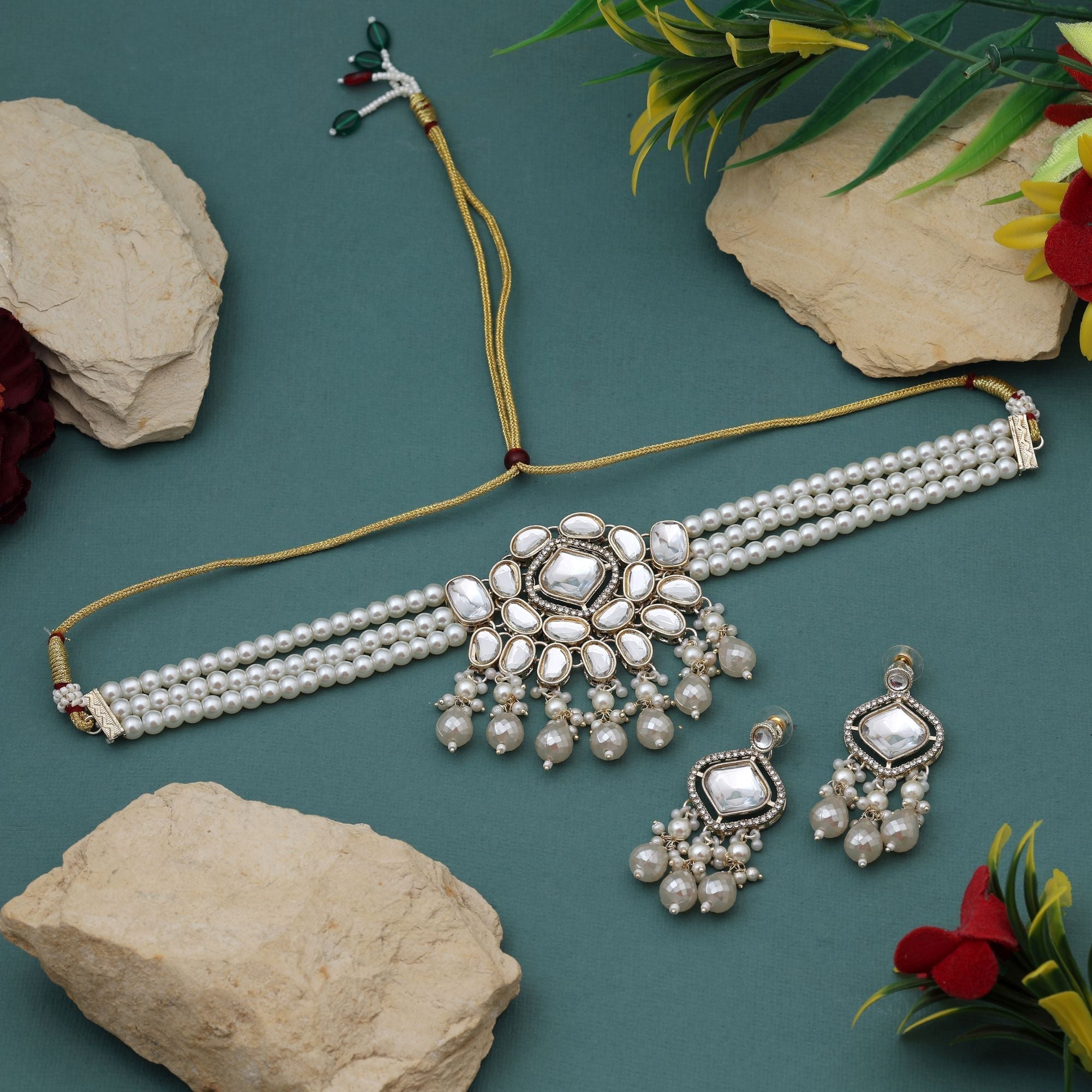Stylish White Color Choker Kundan Necklace Set Perfect For Bridal And Festive Jewellery