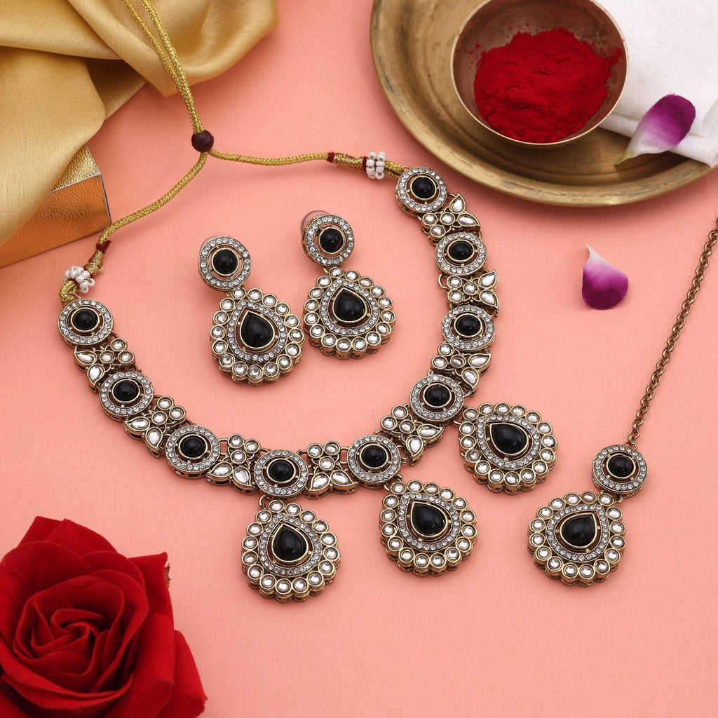 Stunning Black Color Kundan Necklace Set With Antique Finish For Party Outfits