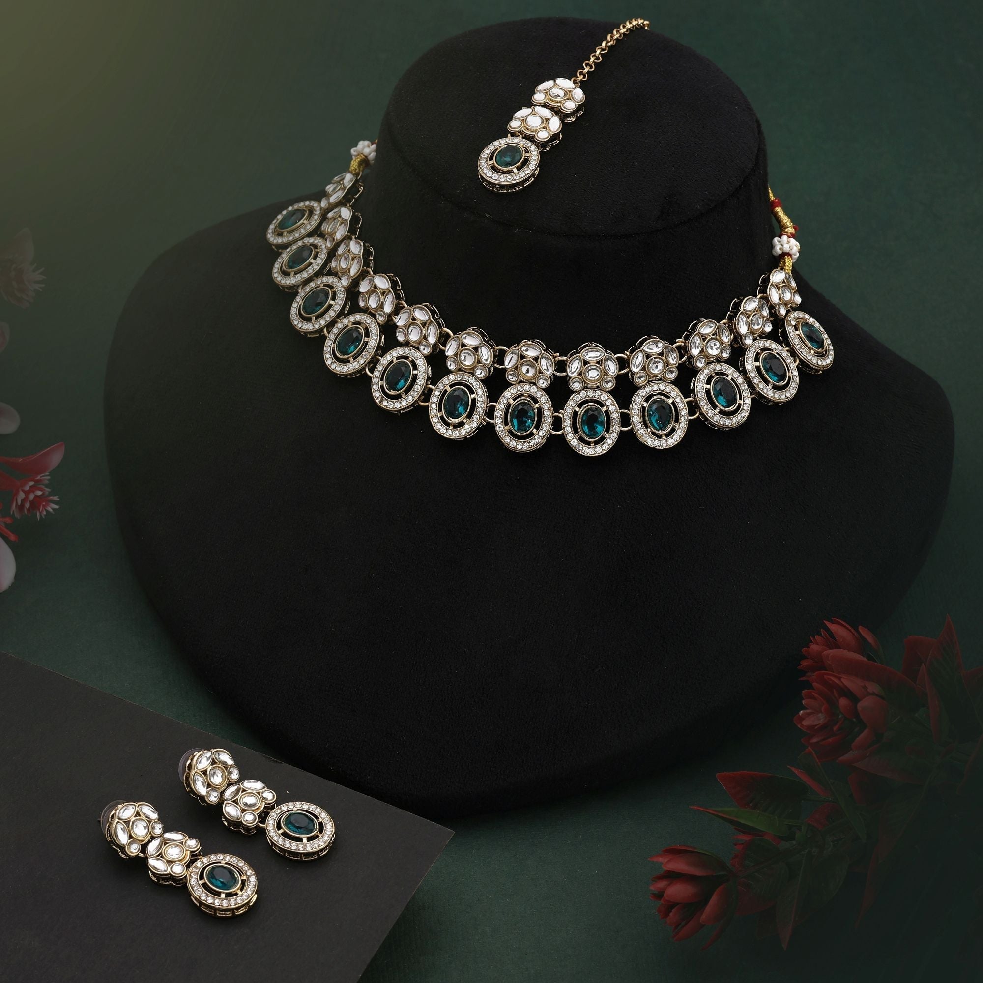 Stylish Rama Green Color Kundan Necklace Set Perfect For Festive Occasions