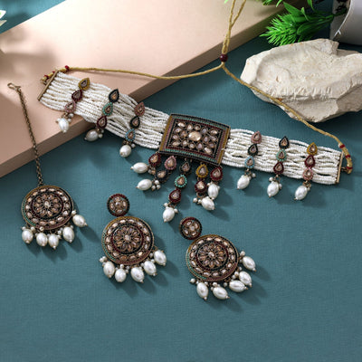 Multi Color Choker Kundan Necklace Set With Intricate Traditional Craftsmanship