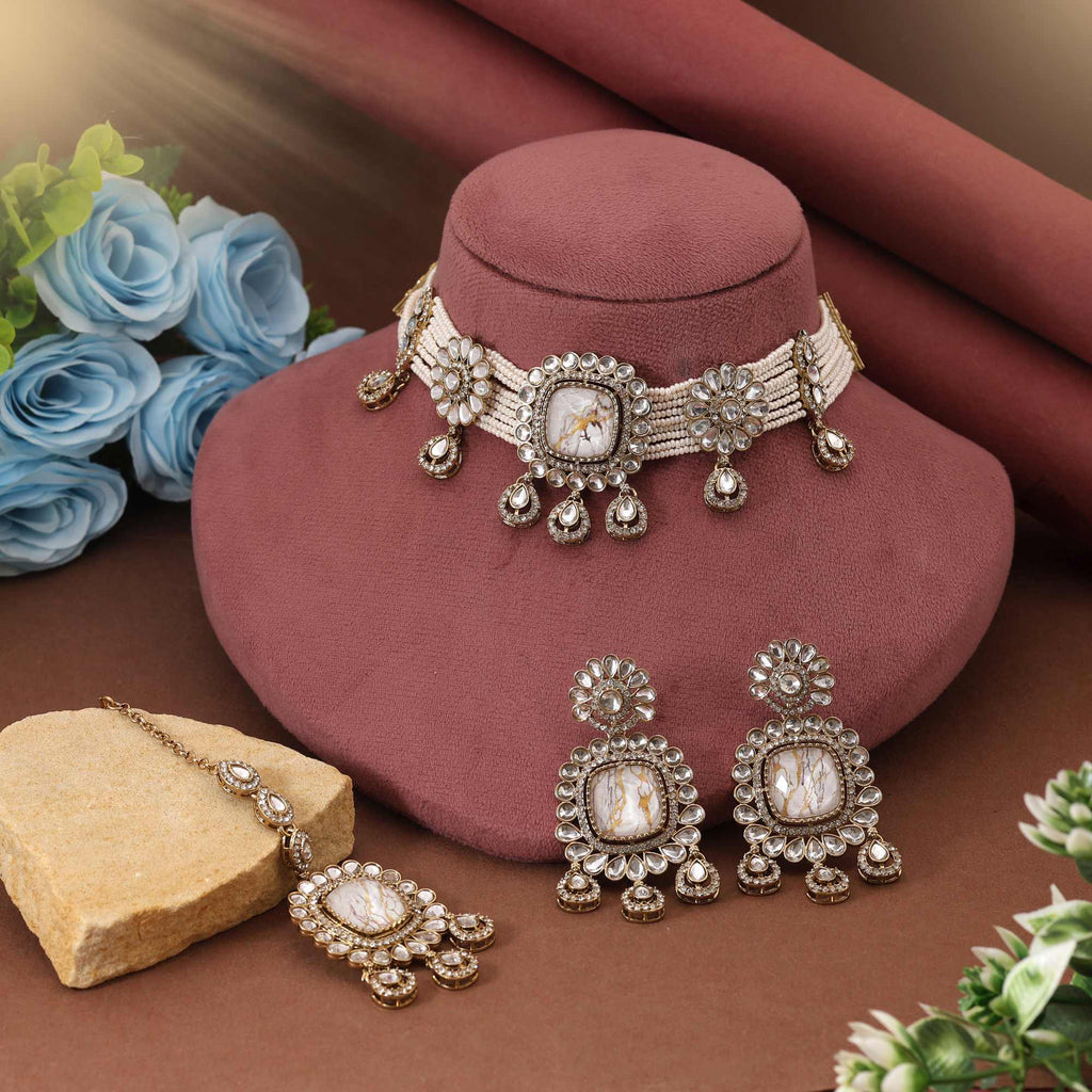 Classic White Color Choker Kundan Necklace Set Ideal For Elegant Ceremonial Moments