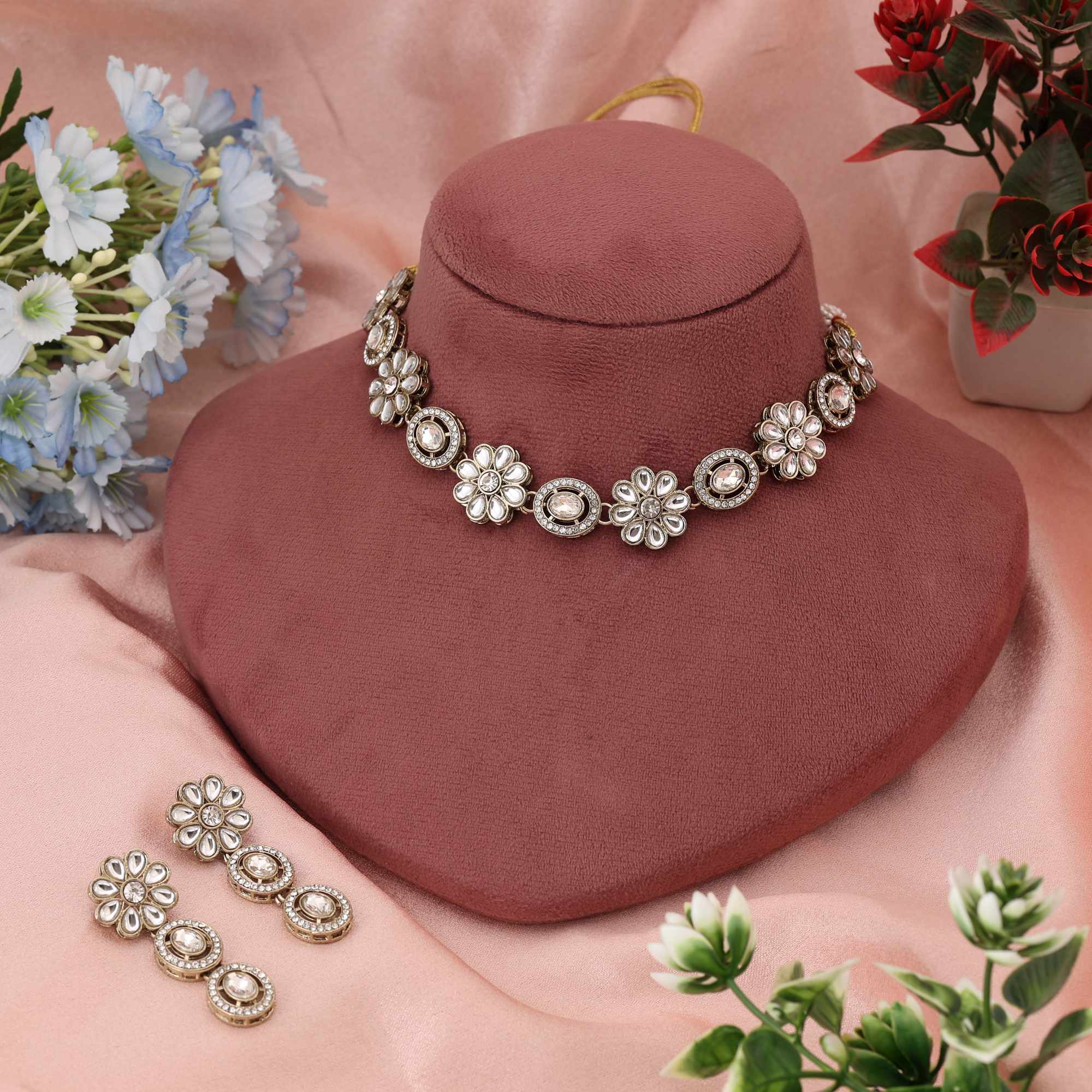 Pure White Color Kundan Necklace Set Offering Radiant Brilliance For Every Grand Celebration