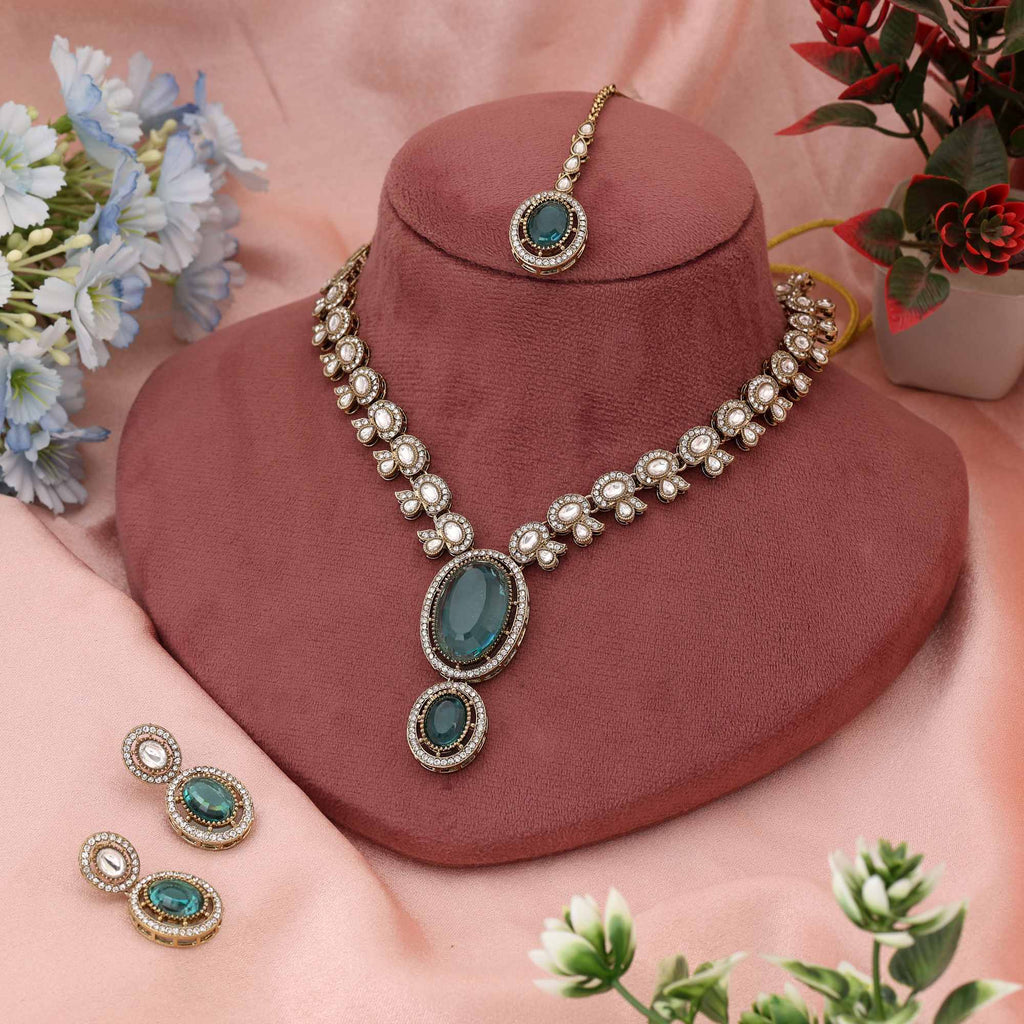 Fresh Light Green Color Kundan Necklace Set Ideal For Graceful And Refreshing Ethnic Looks