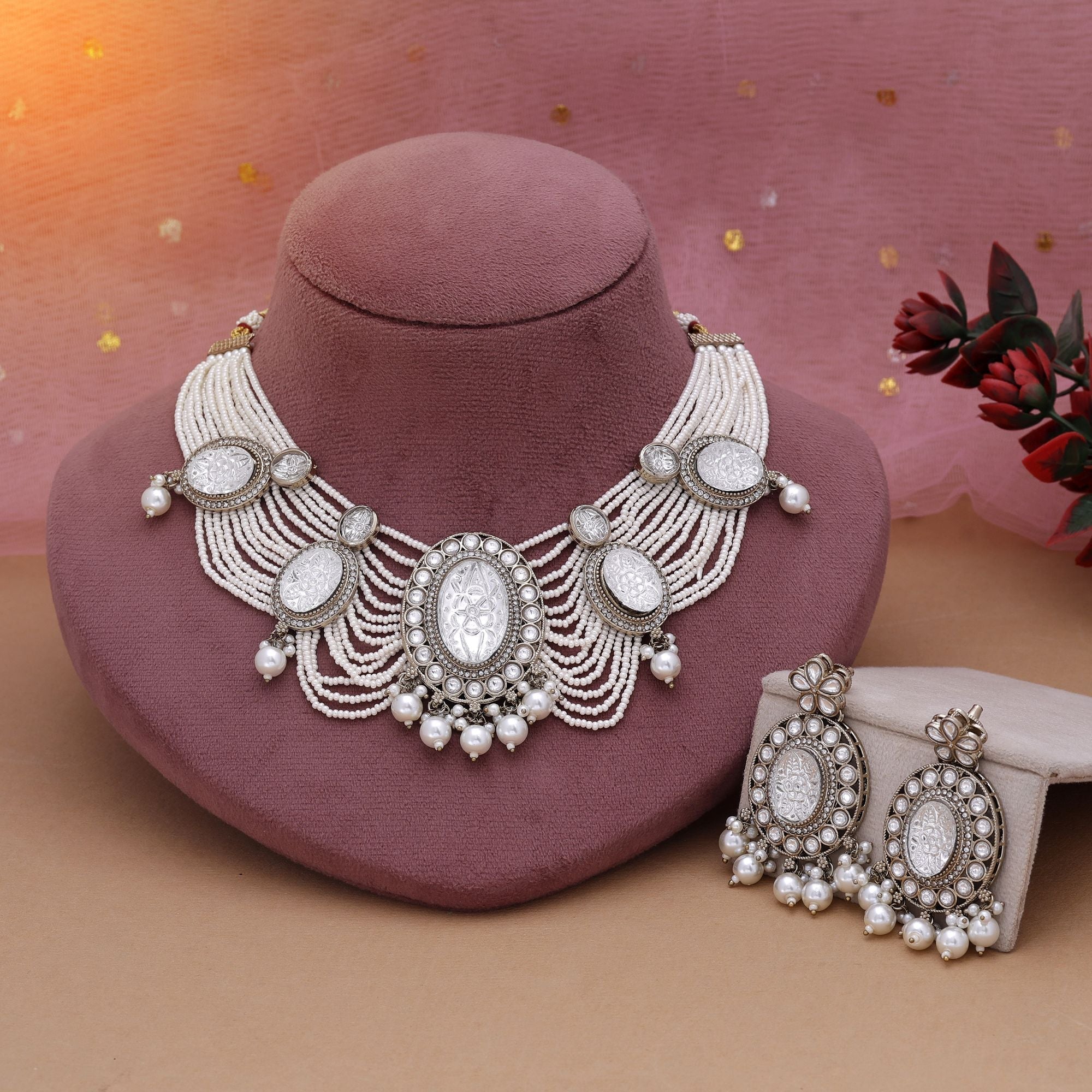 White Color Kundan Necklace Set With Classic Elegance For Traditional Occasions