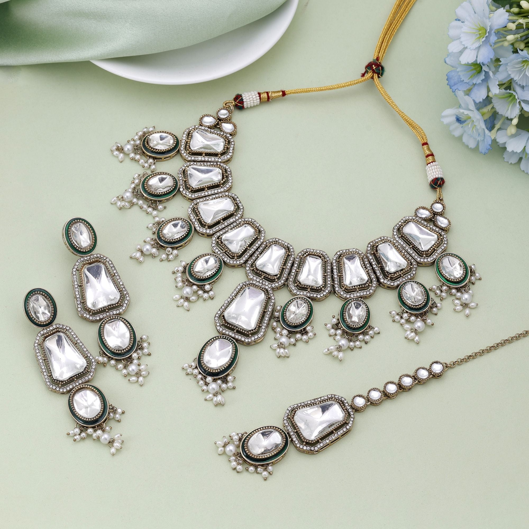 White Color Kundan Necklace Set Crafted For Graceful Cultural Occasions