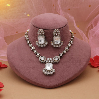 White Color Kundan Necklace Set Designed For Timeless Traditional Elegance