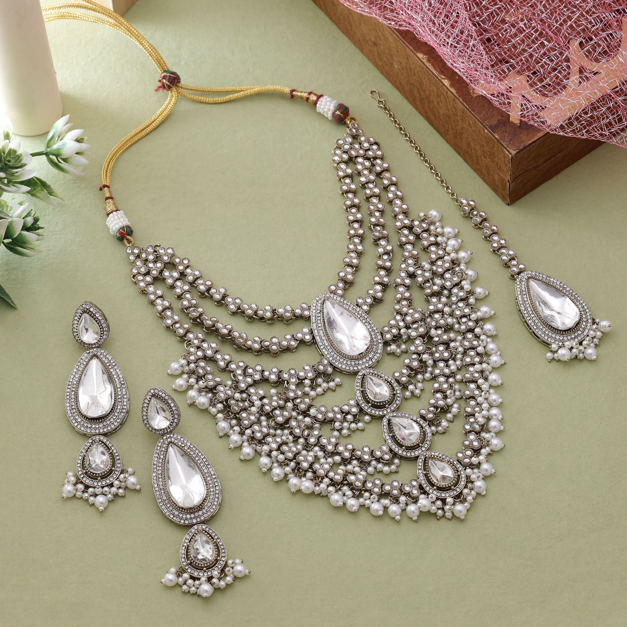 White Premium Kundan Necklace Set