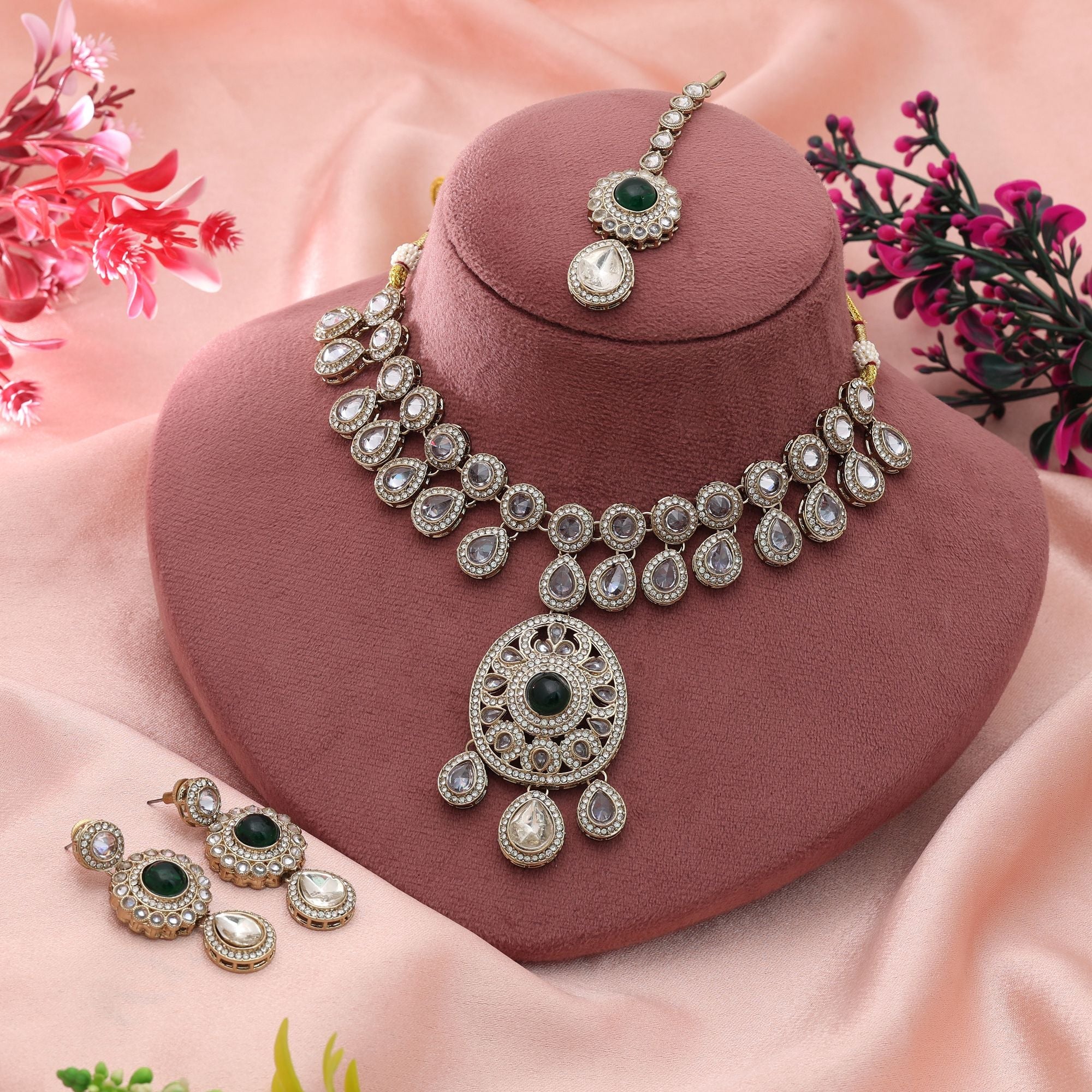Green Color Kundan Necklace Set Festive Traditional Style