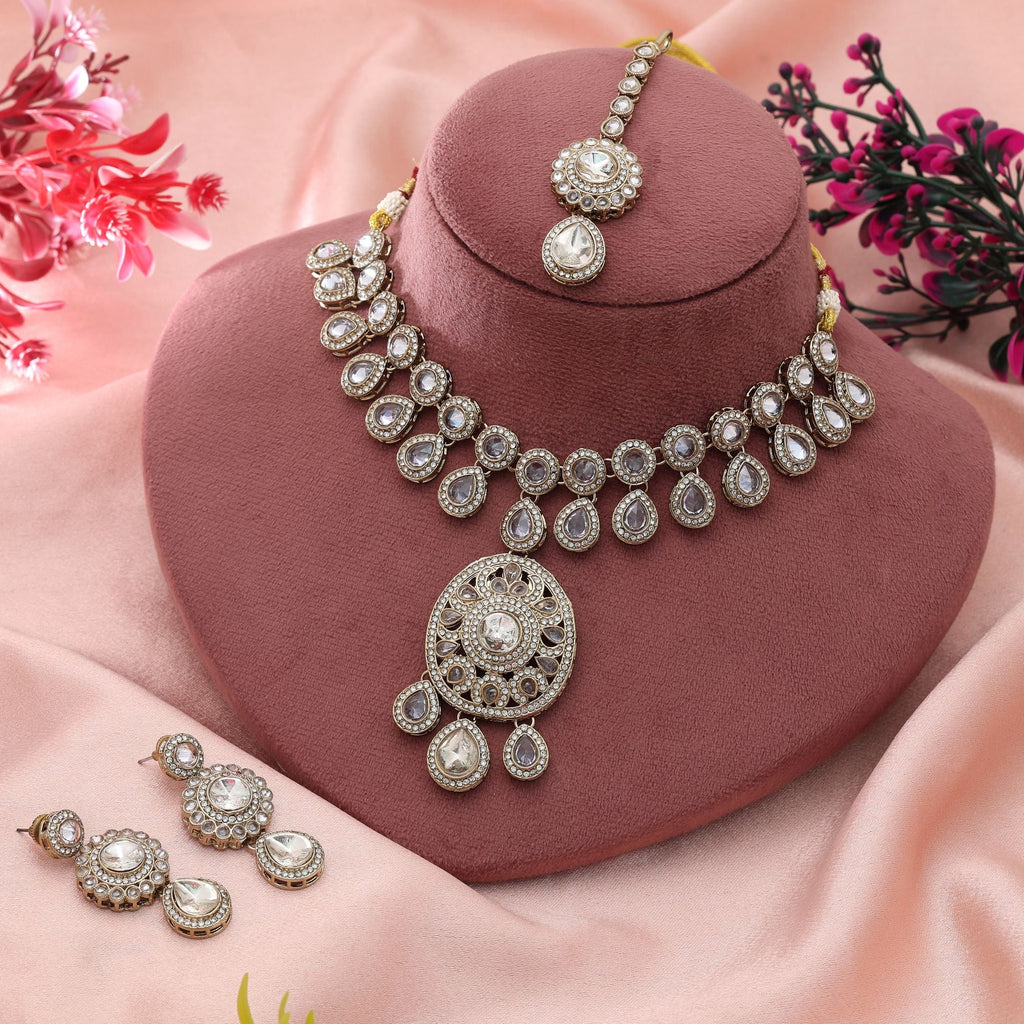 White Color Kundan Necklace Set Bridal Wear Design