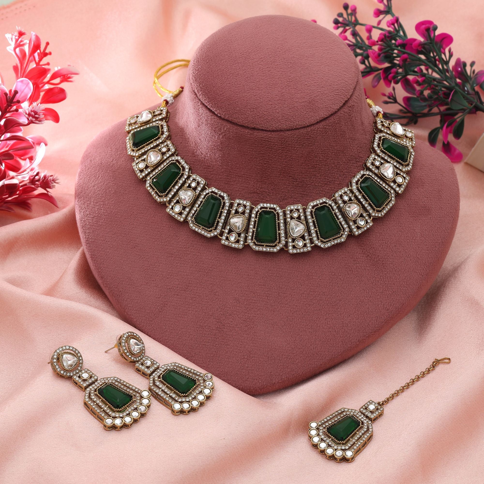 Green Color Kundan Necklace Set Party Wear Style