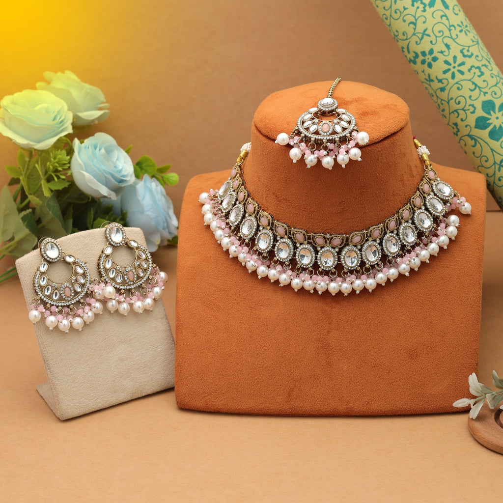 Delicate Light Pink Kundan Necklace Set