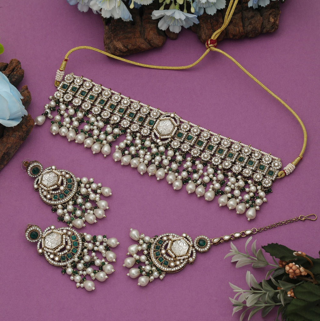 Stylish Green Choker Kundan Necklace Set