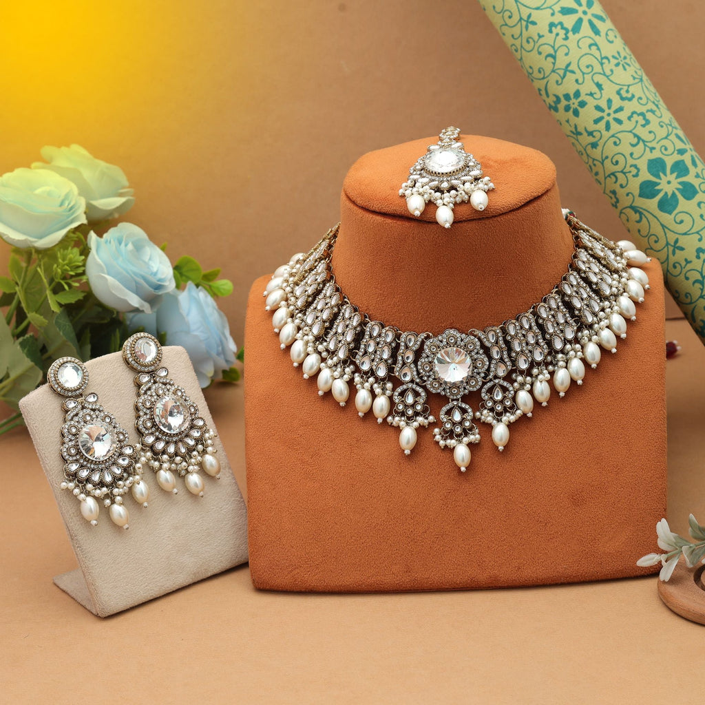 Classic White Kundan Necklace Set
