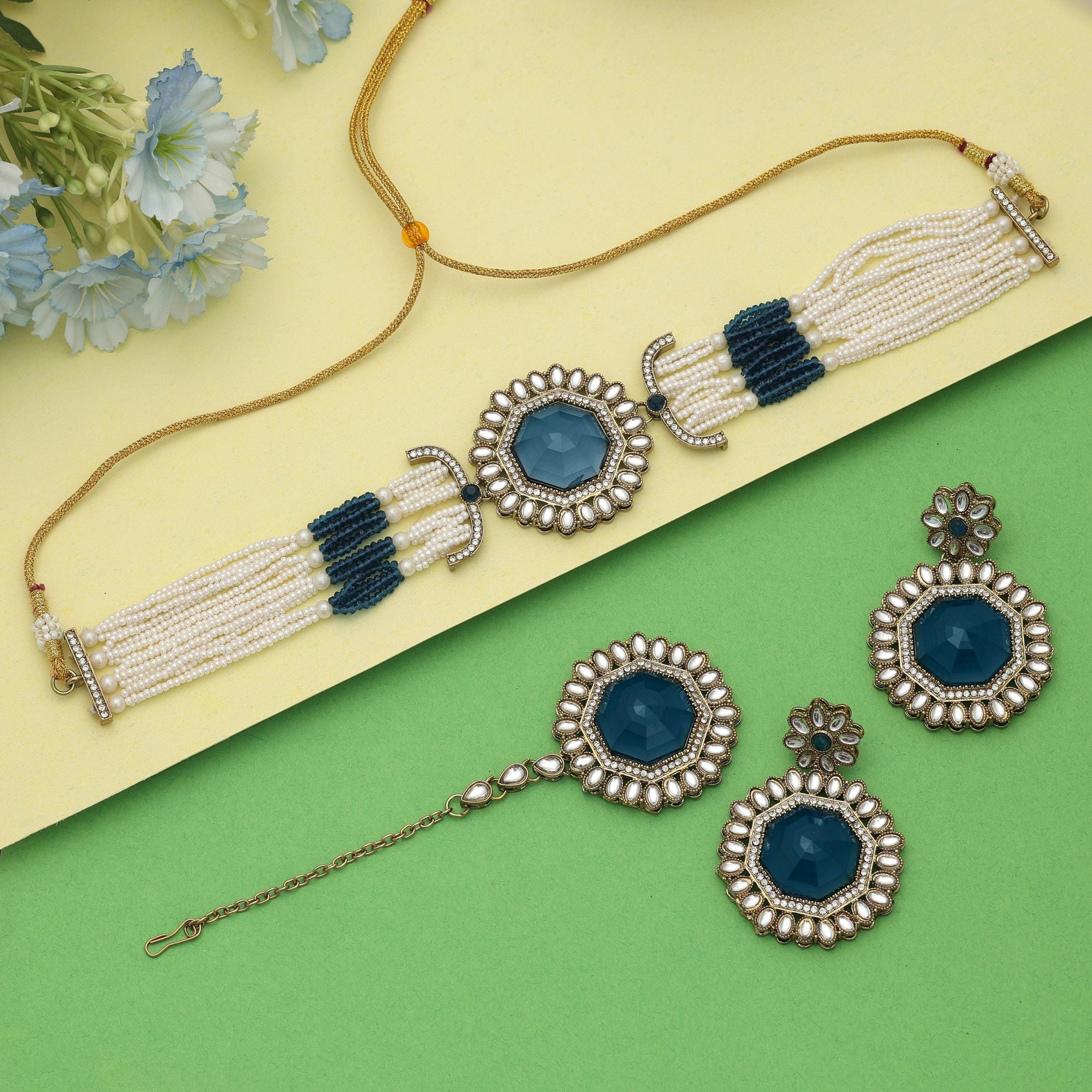 Stylish Blue Choker Kundan Necklace Set