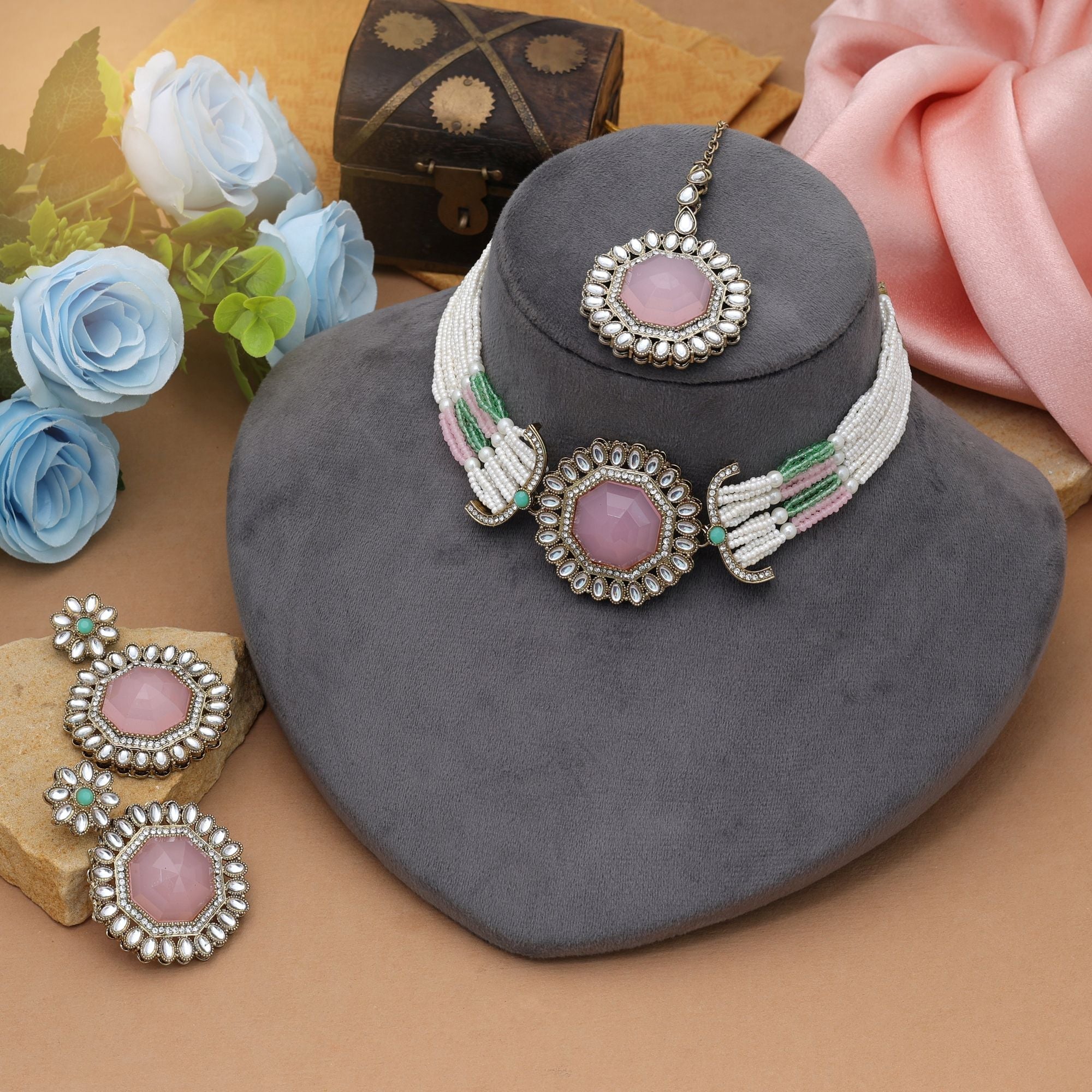 Elegant Pista Green Pink Choker Kundan Necklace Set