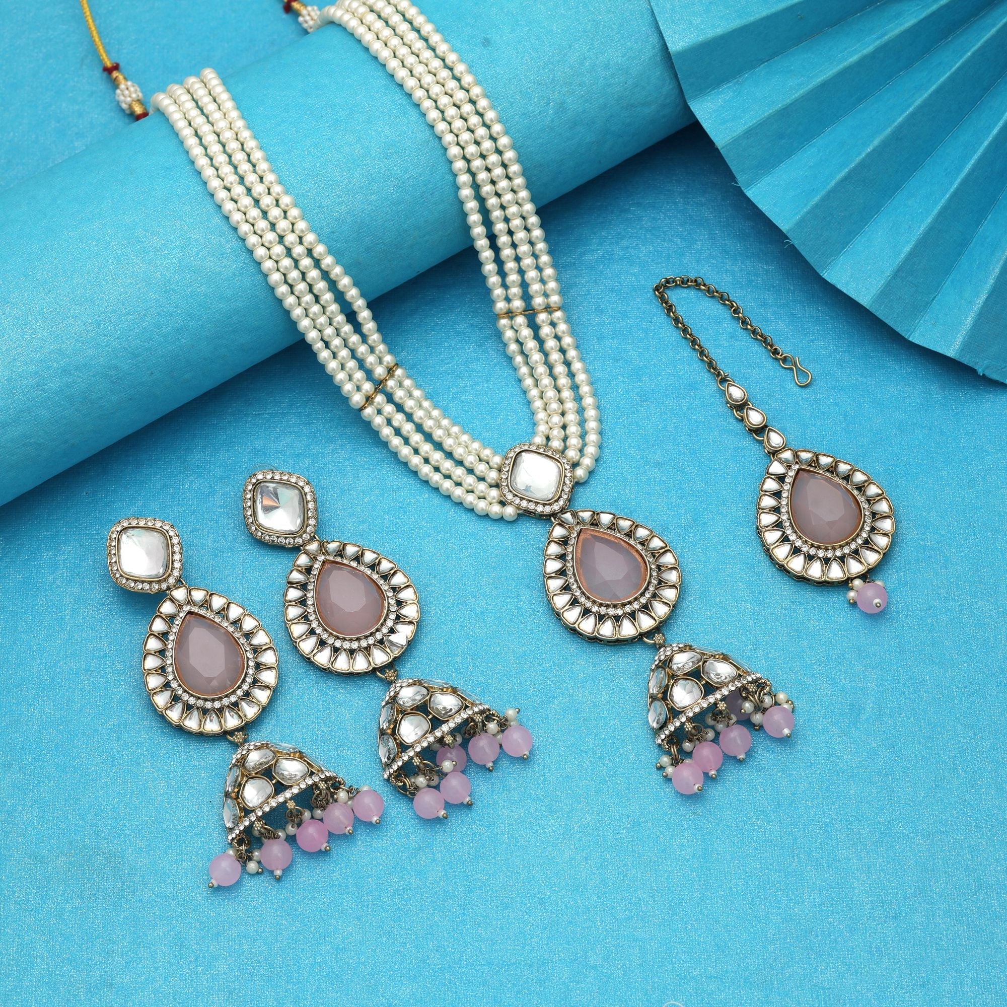 Delicate Light Pink Kundan Necklace Set