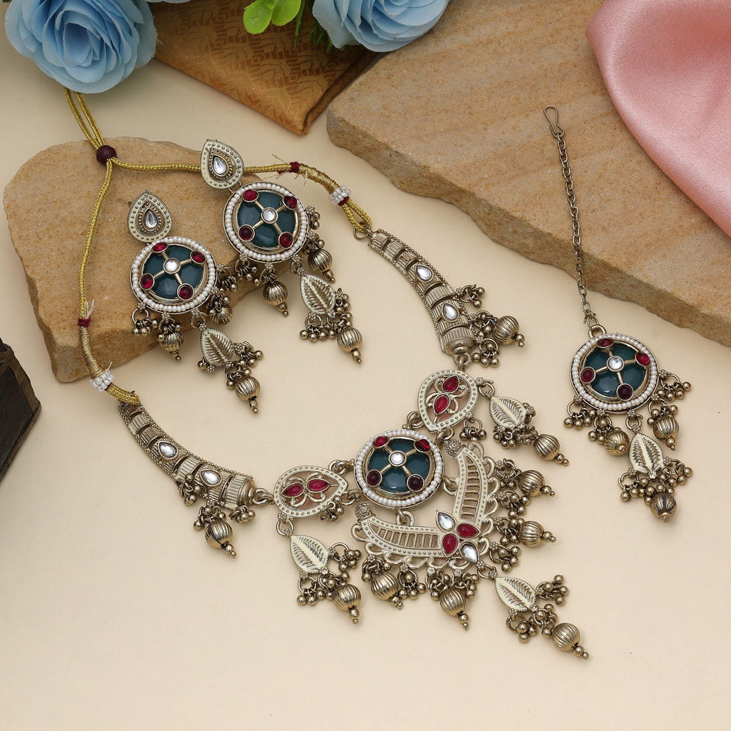 Royal Rani Green Kundan Necklace Set