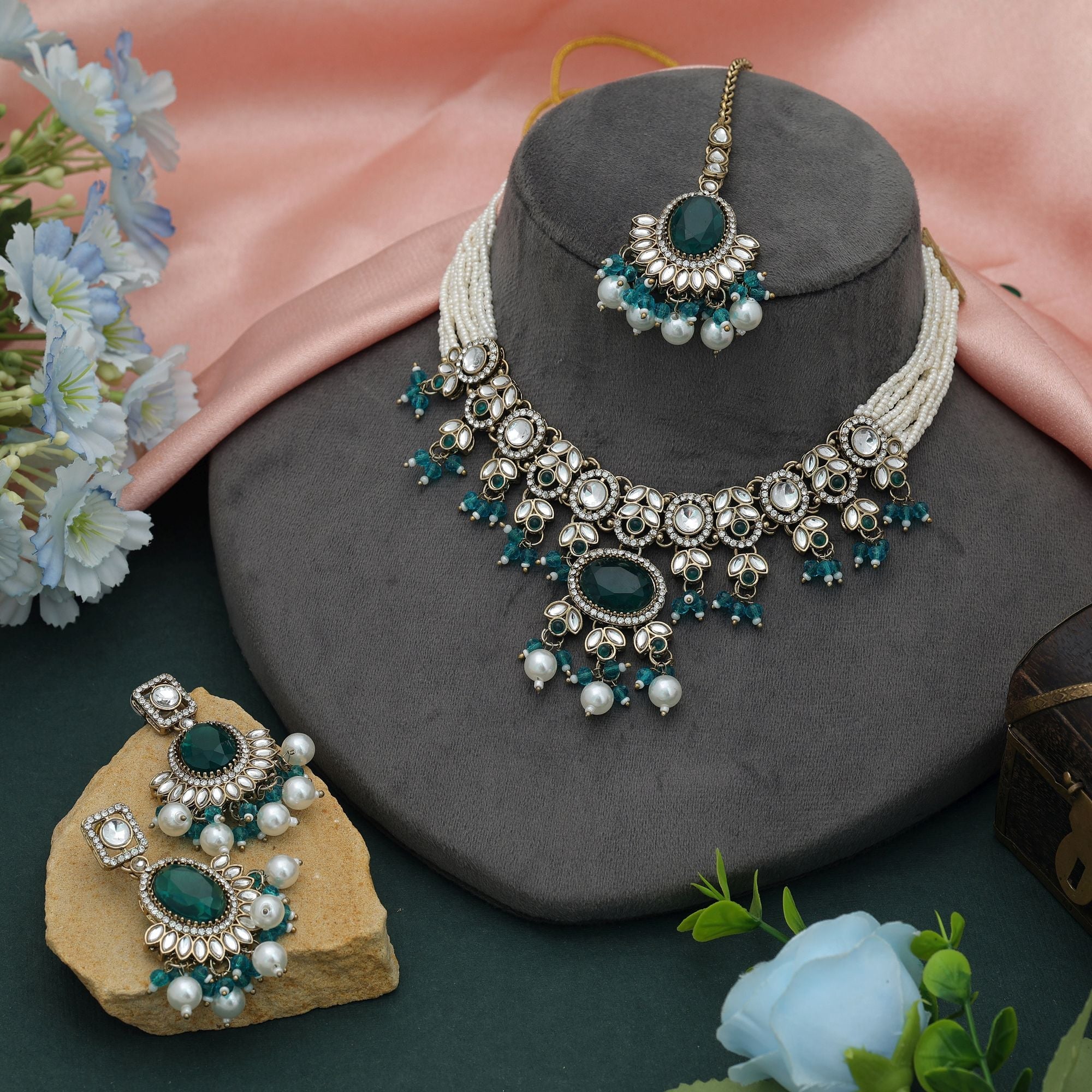 Rama Green Color Choker Kundan Necklace Set Festive