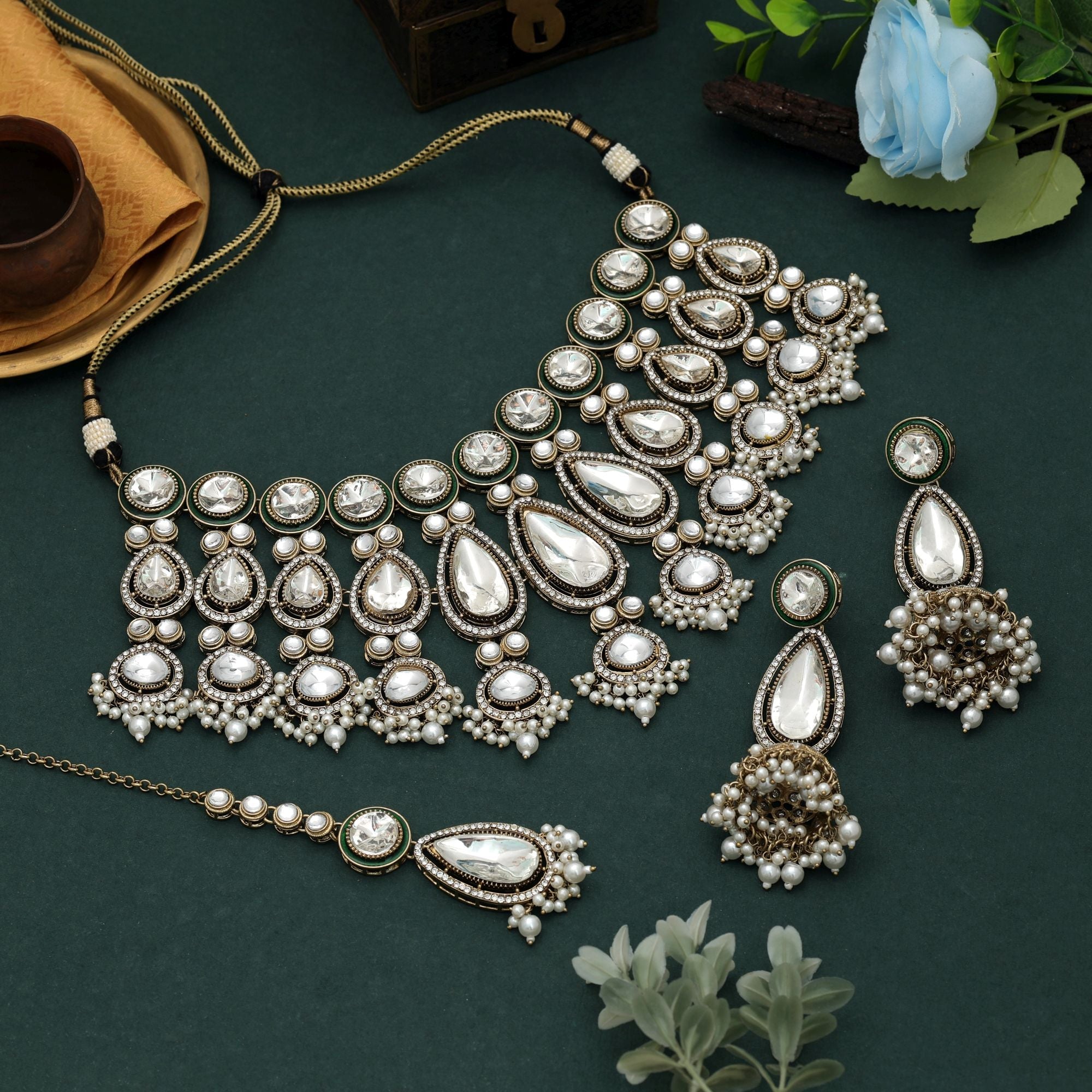 White Color Kundan Necklace Set Bridal Detailing