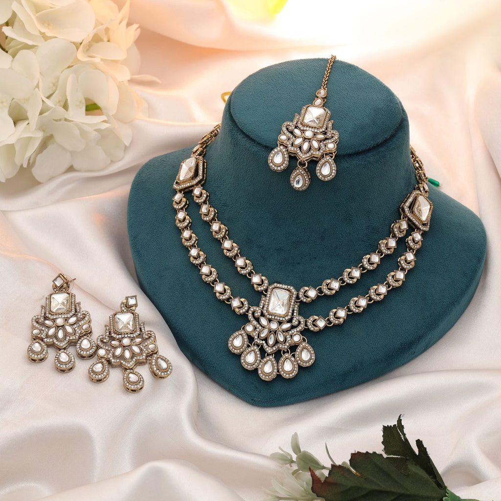 White Color Kundan Necklace Set Classic Ethnic Design