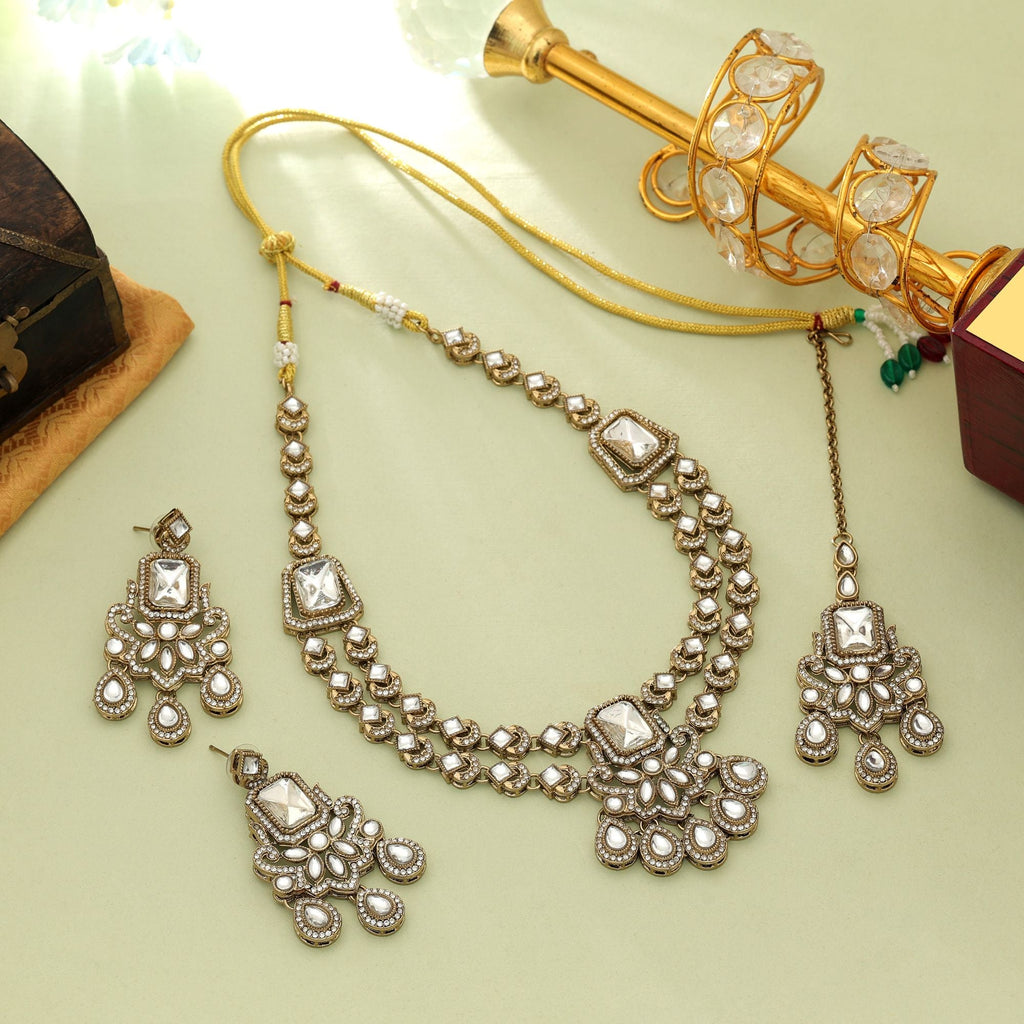 White Color Kundan Necklace Set Classic Ethnic Design