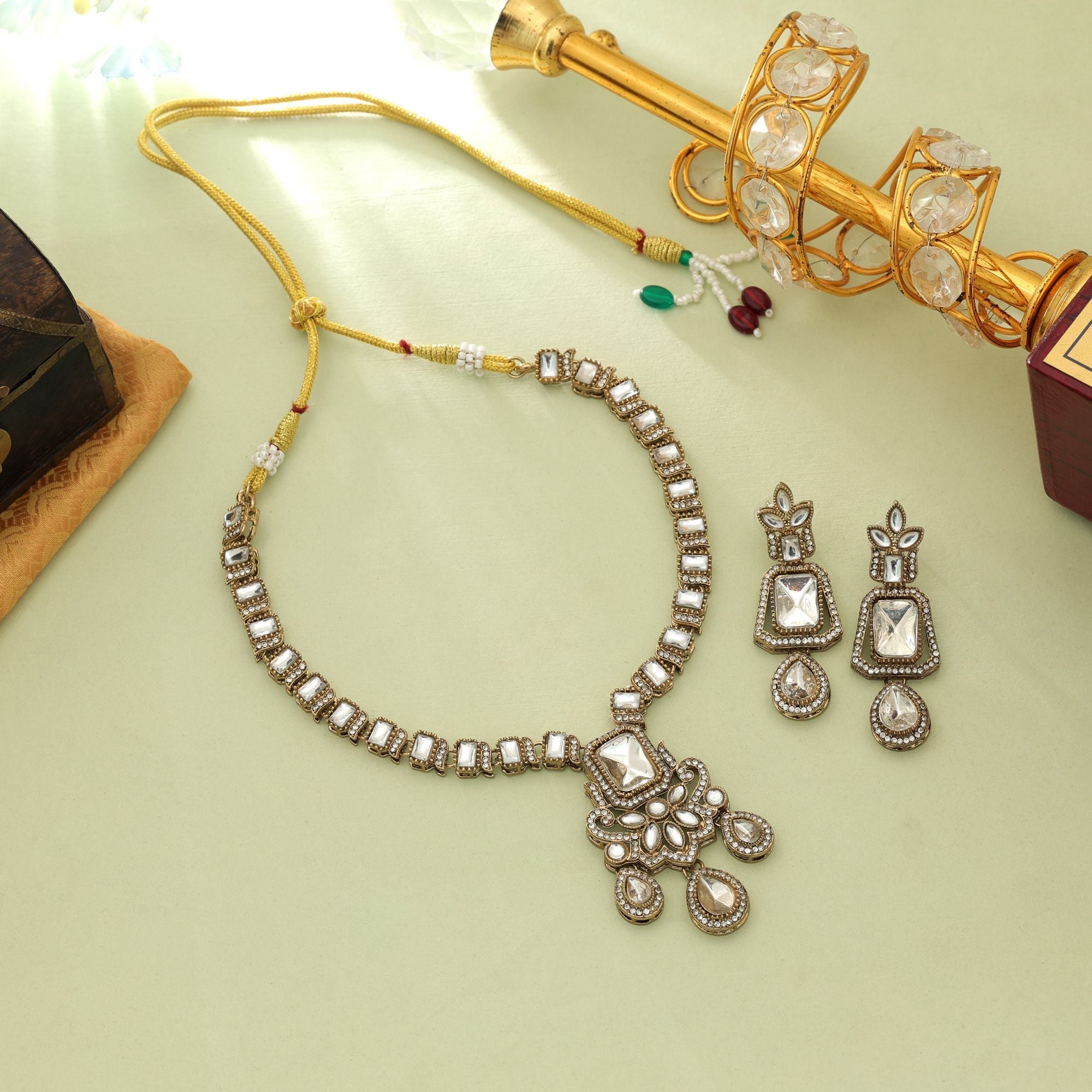 White Color Kundan Necklace Set Elegant Bridal Wear