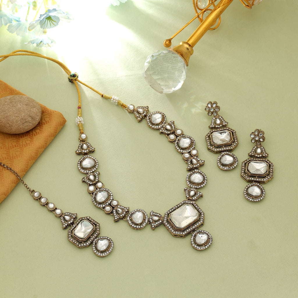 White Color Kundan Necklace Set Ethnic Wedding Style