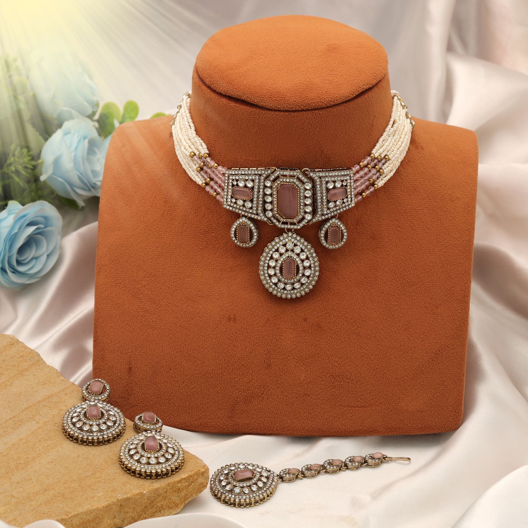 Light Pink Color Kundan Necklace Set