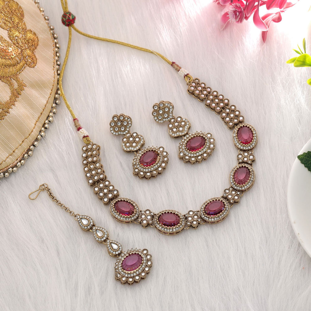 Magenta Color Kundan Necklace Set