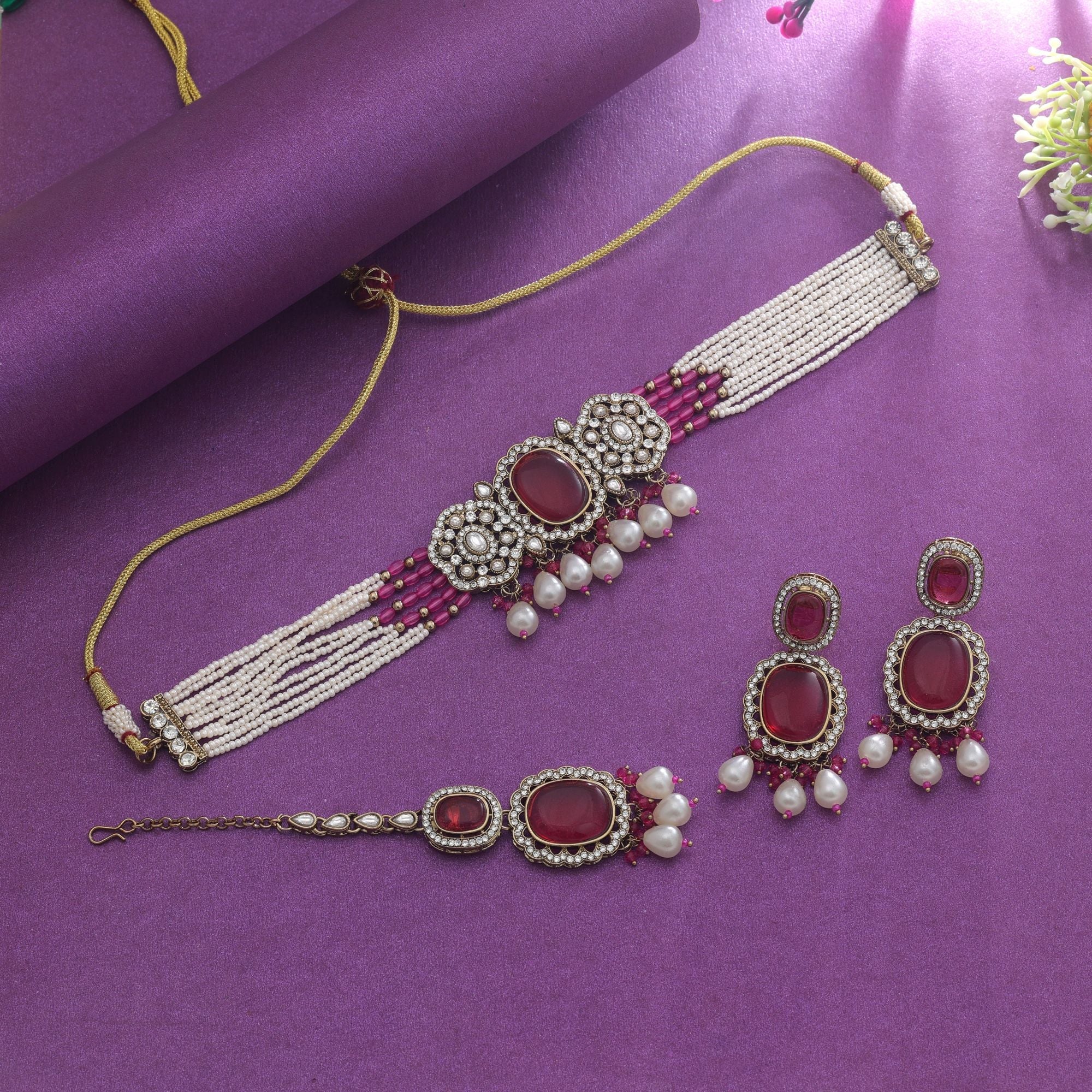 Rani Color Choker Kundan Necklace Set