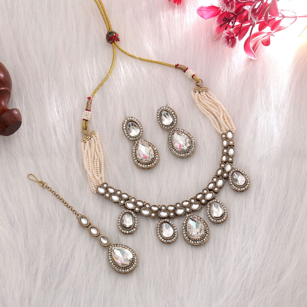 White Color Kundan Necklace Set