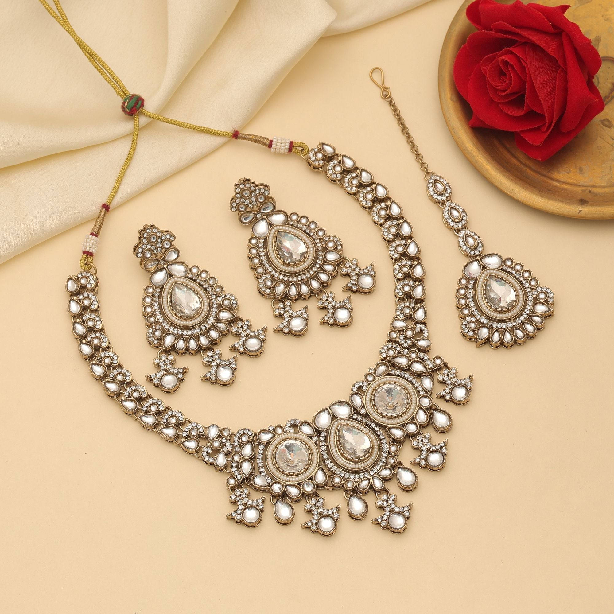 White Color Kundan Necklace Set