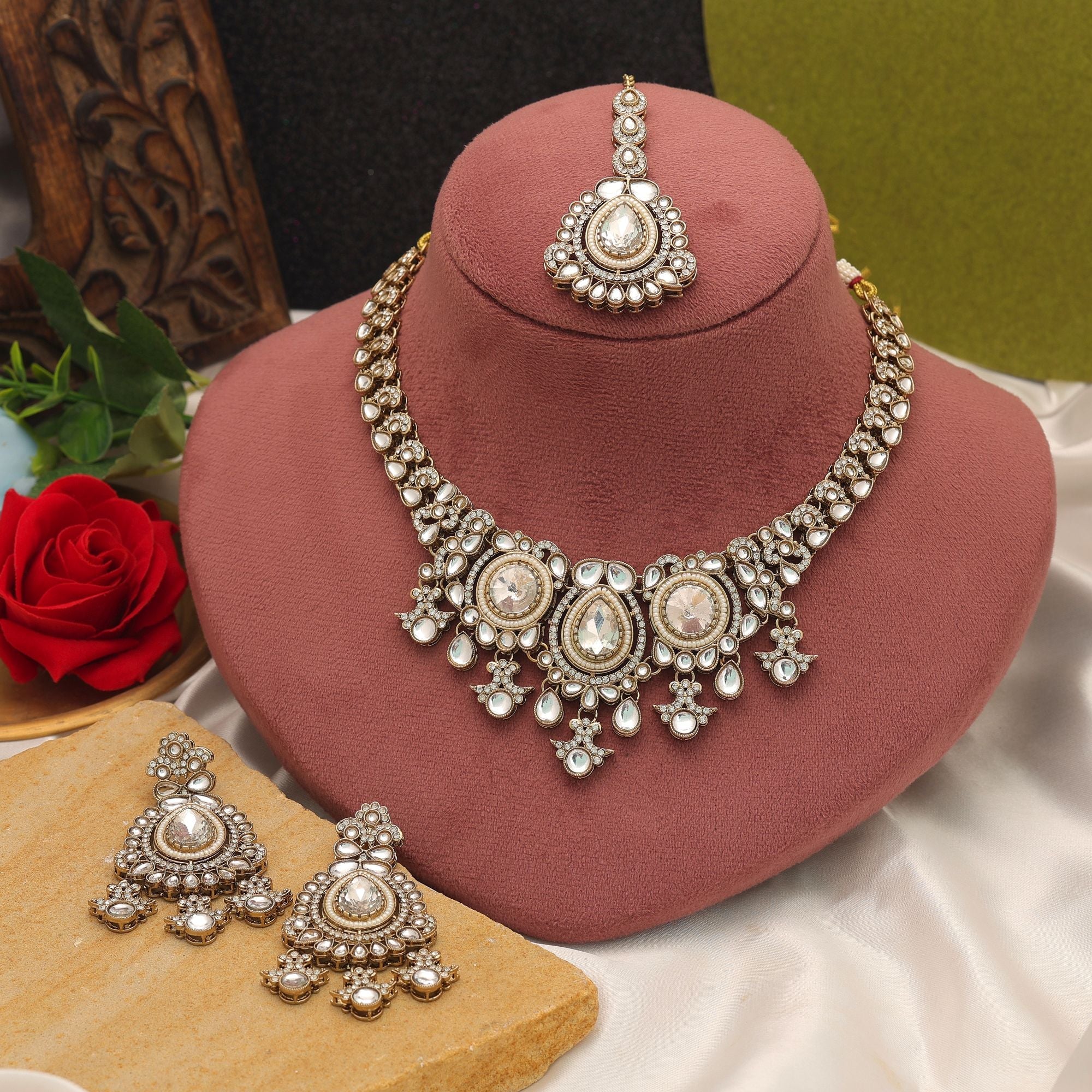 White Color Kundan Necklace Set