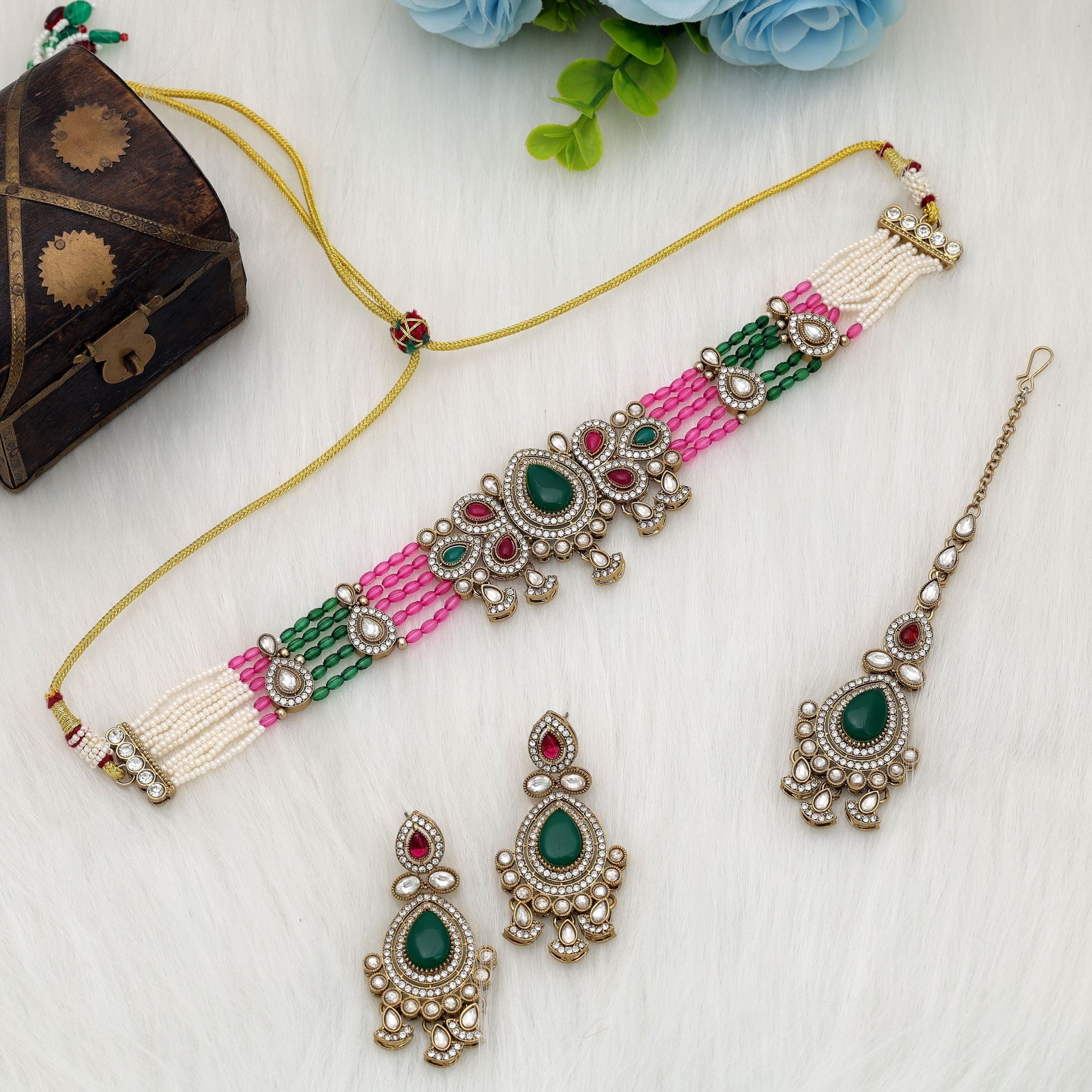 Rani & Green Color Choker Kundan Necklace Set