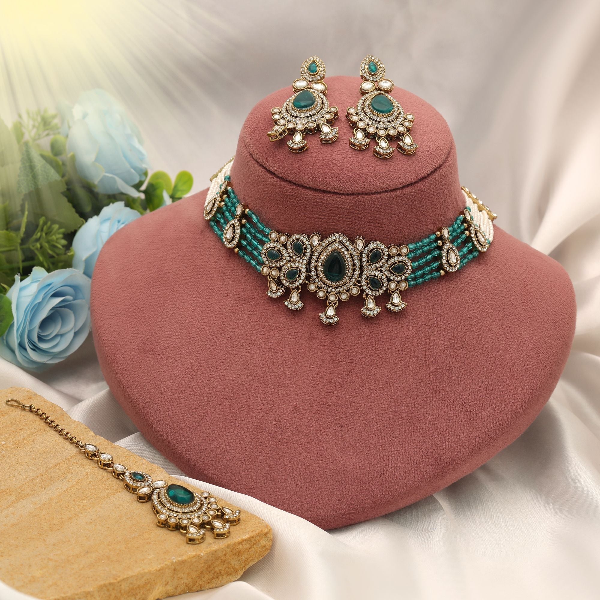 Rama Green Color Choker Kundan Necklace Set