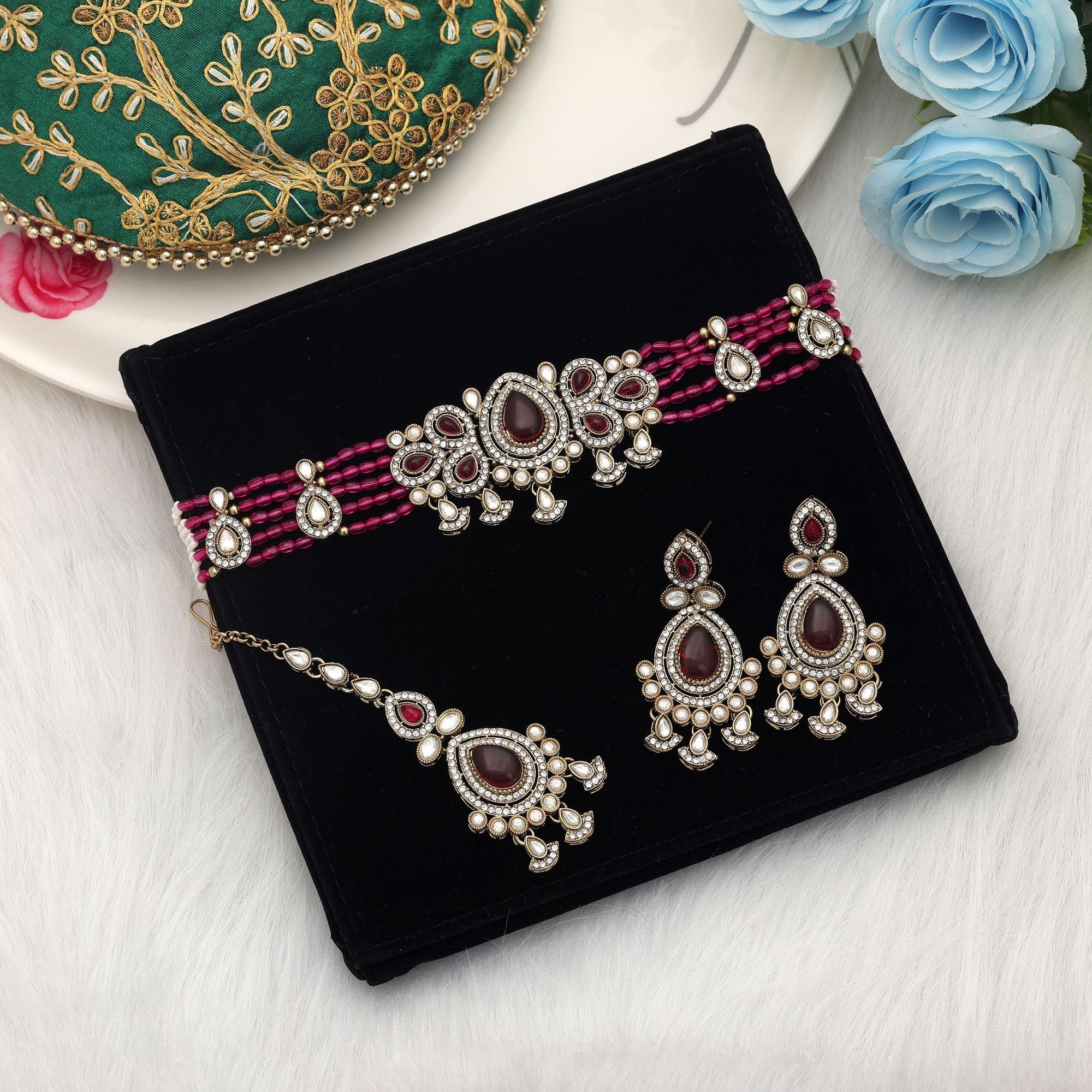 Rani Color Choker Kundan Necklace Set