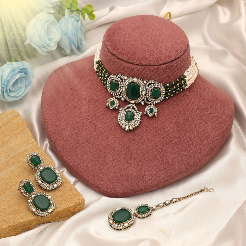 Green Color Choker Kundan Necklace Set