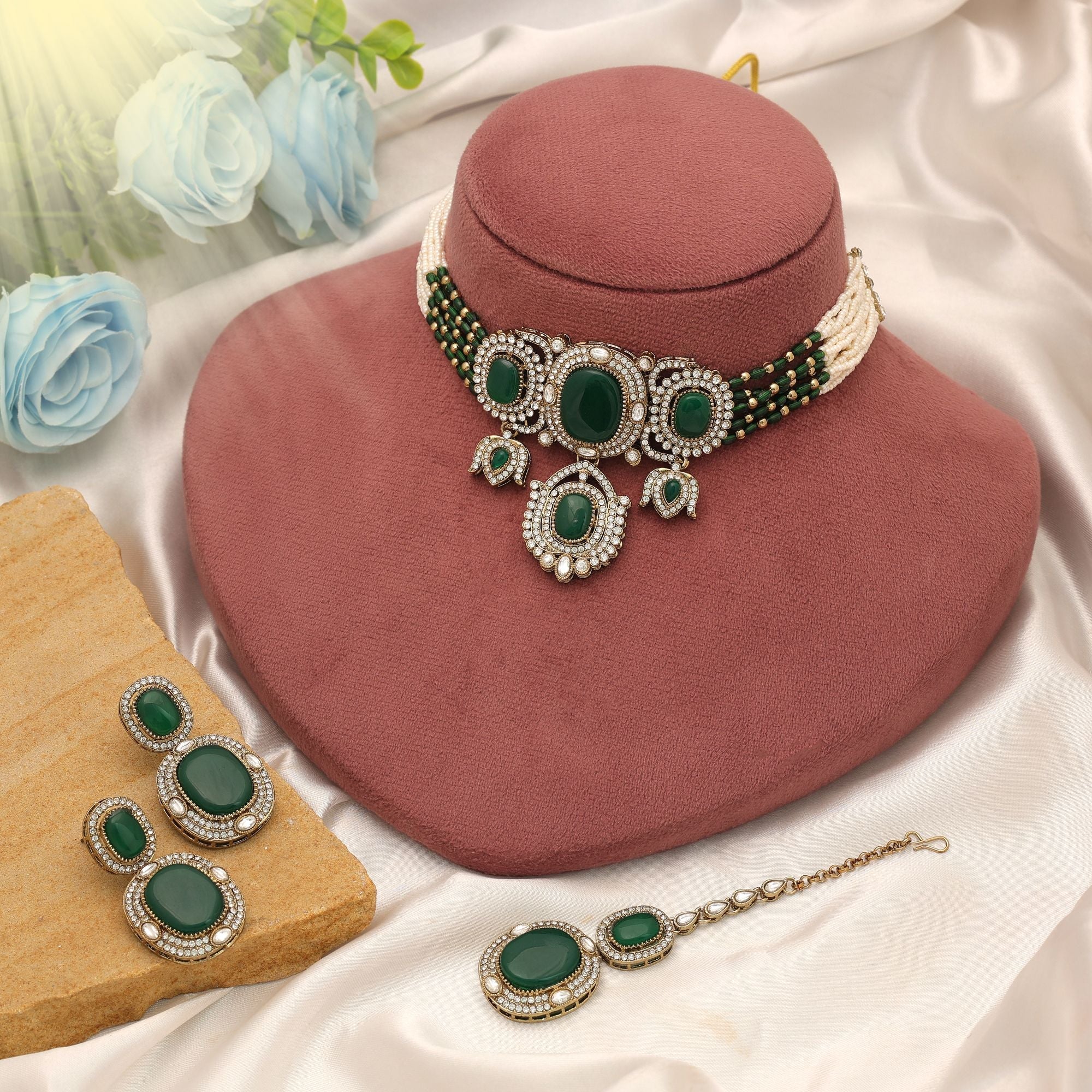 Green Color Choker Kundan Necklace Set