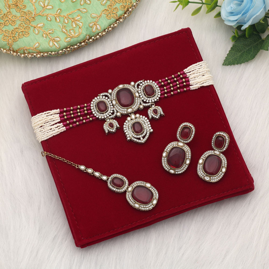 Rani Color Choker Kundan Necklace Set