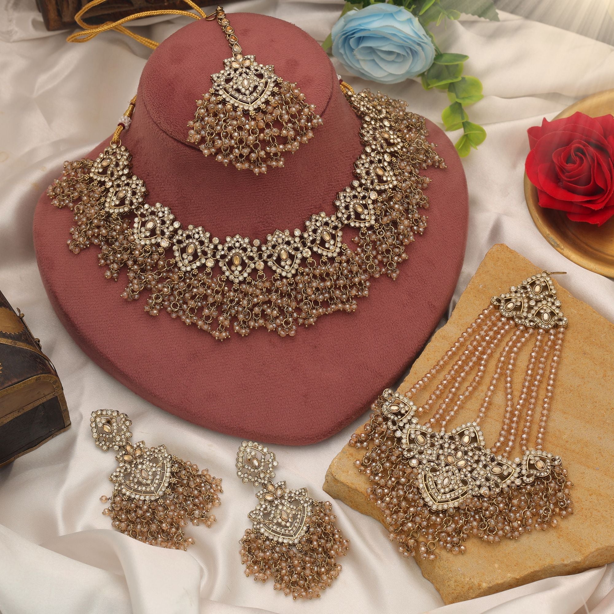 Gold Color Kundan Necklace Set