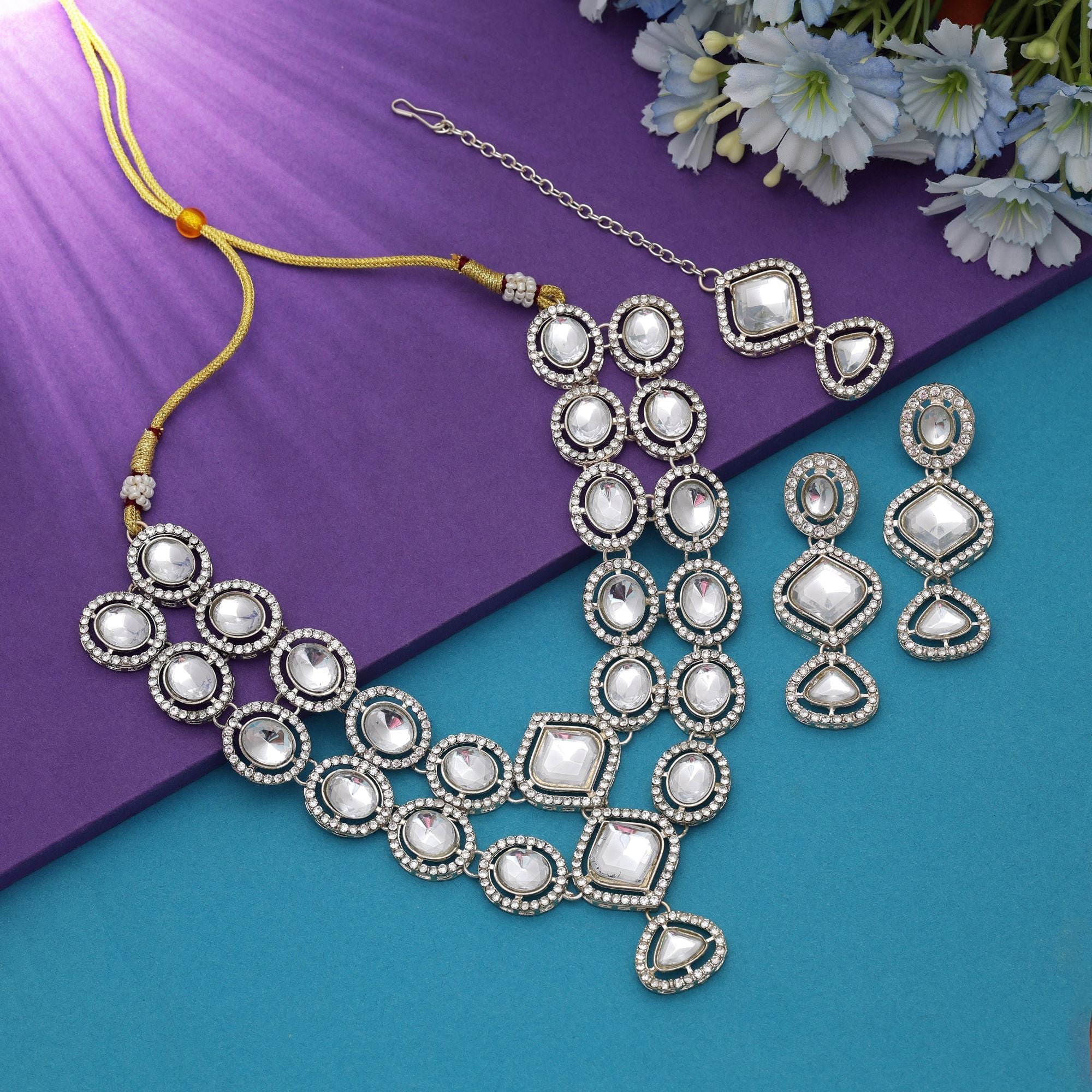 White Color Royal Kundan Necklace Set