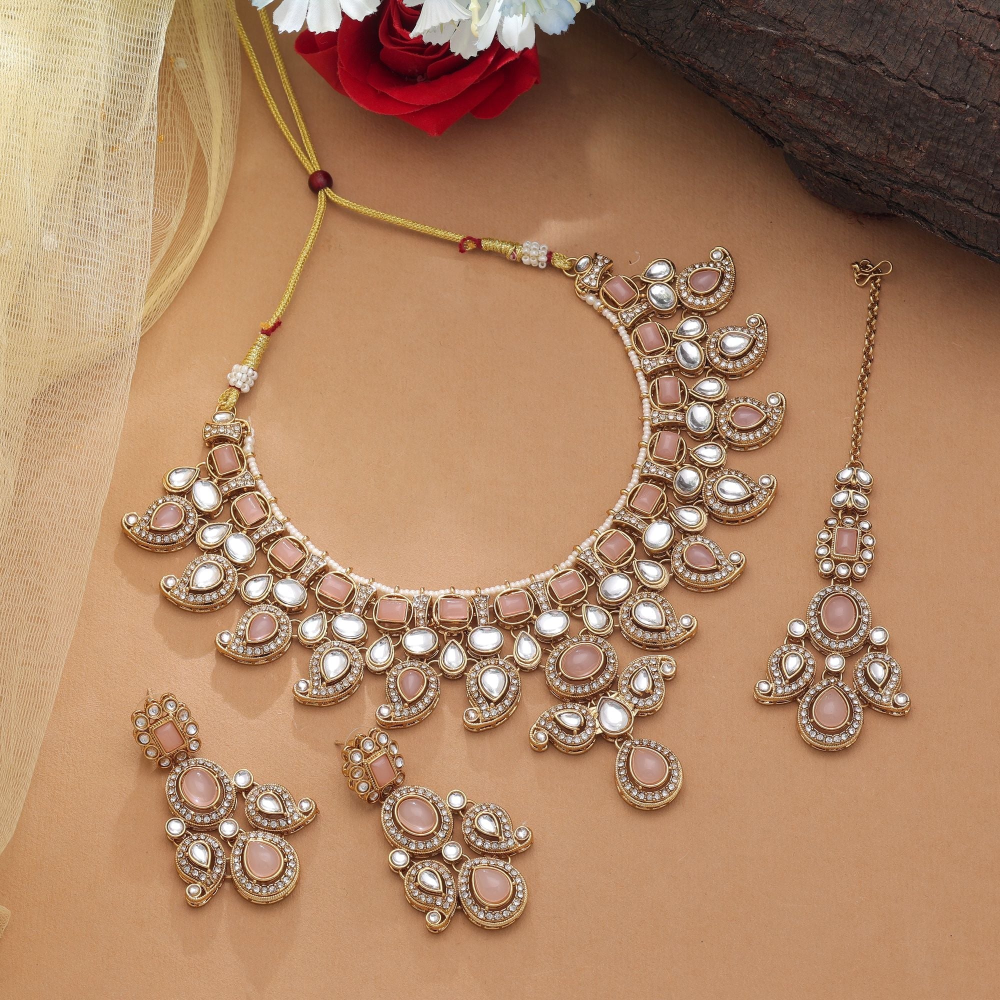 Graceful Light Pink Kundan Necklace Set
