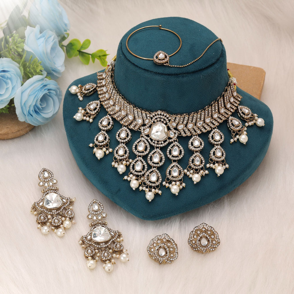 Luxury White Kundan Necklace Set