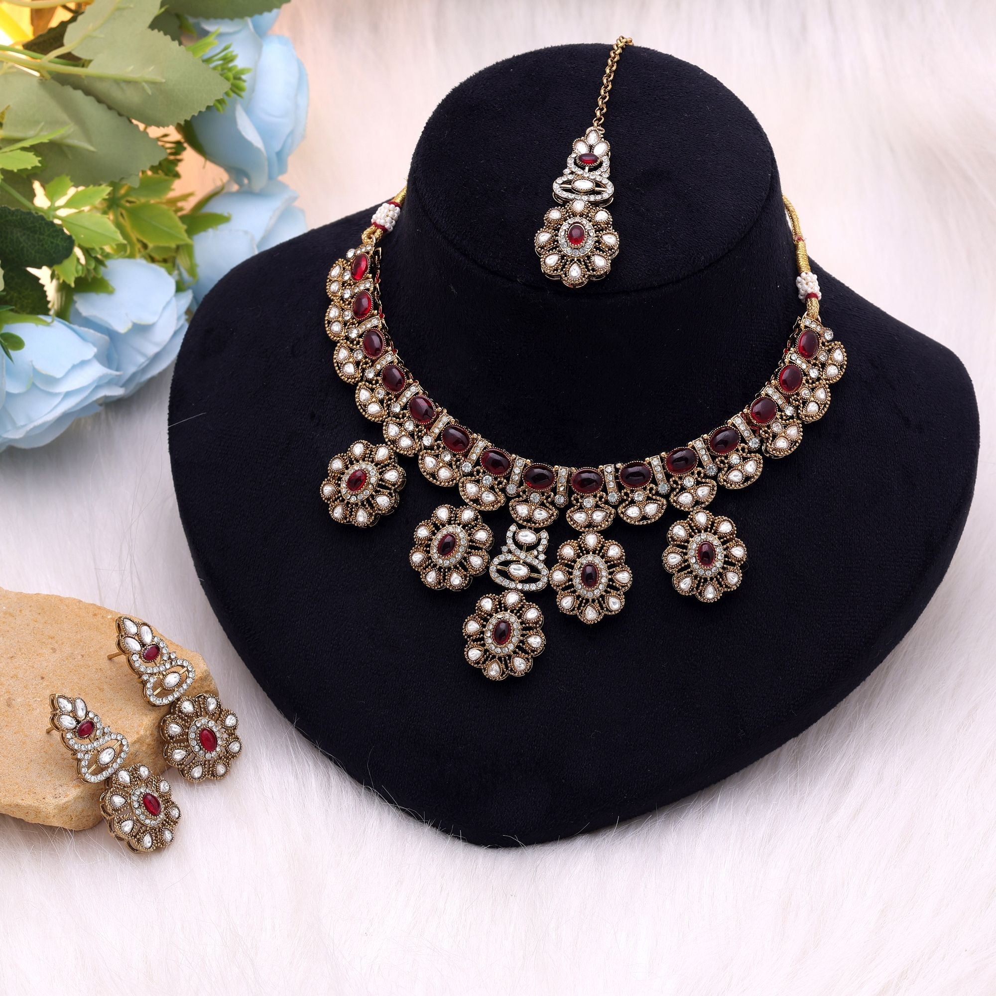 Traditional Red Color Kundan Jewellery Set