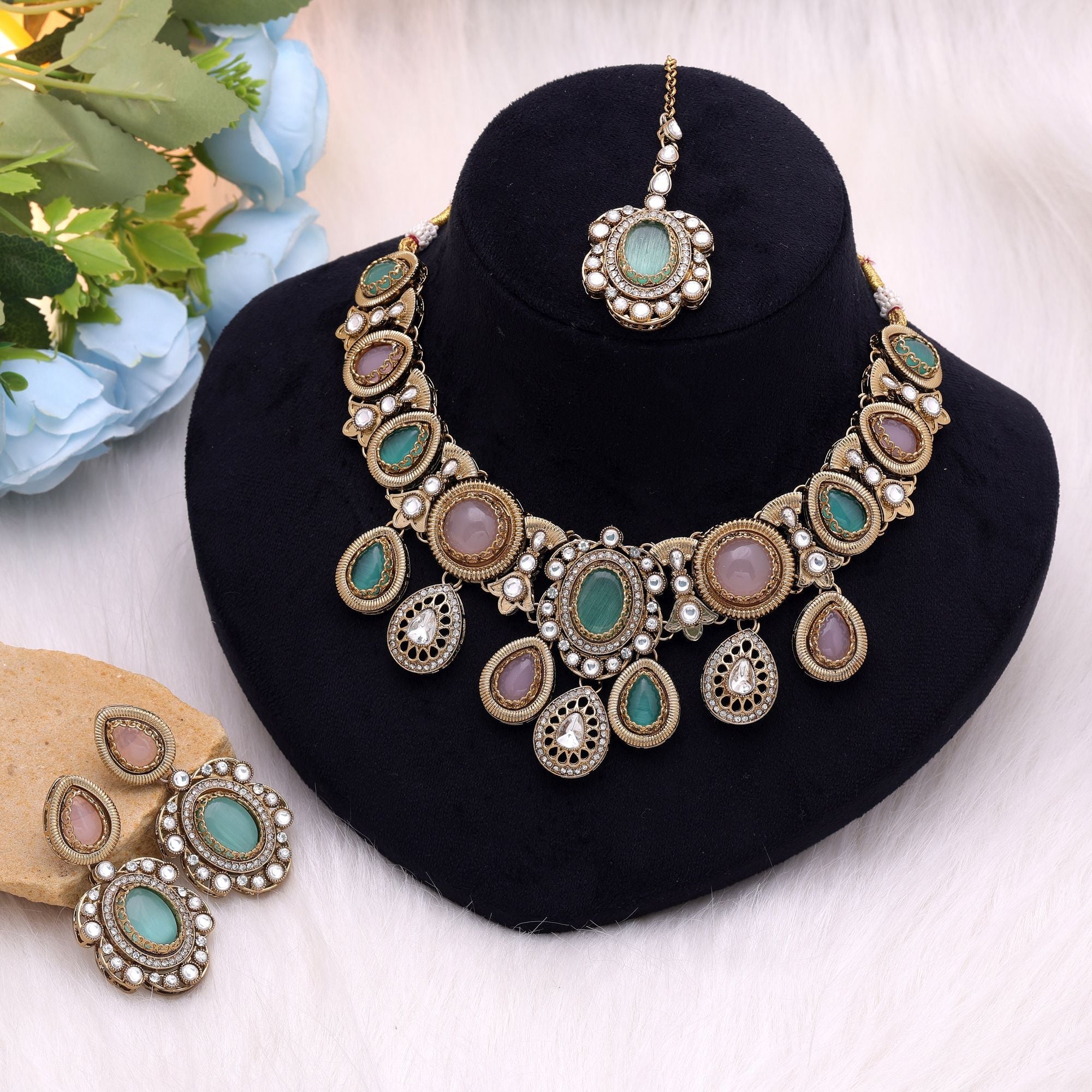 Light Pink & Light Green Color Handmade Kundan Jewellery Set