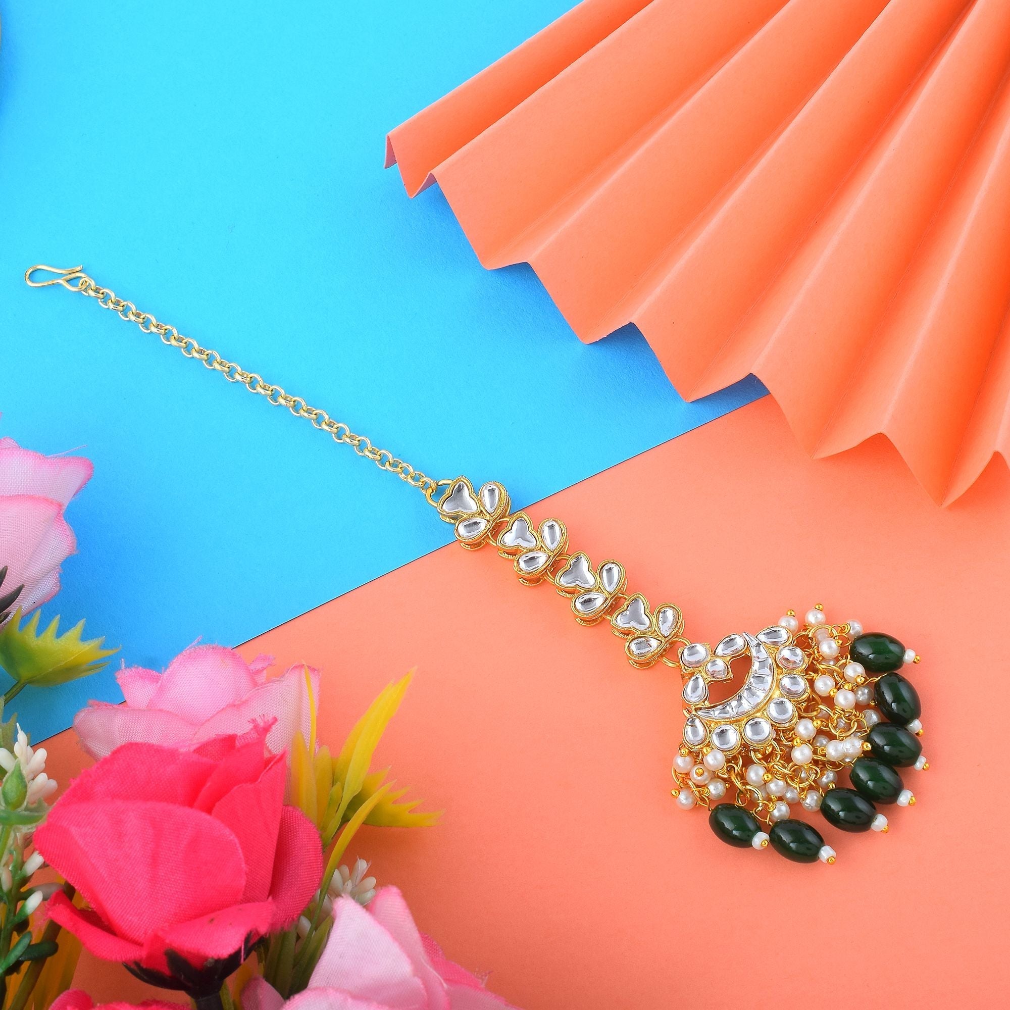 Elegant Green Color Kundan Maang Tikka Crafted for Weddings, Engagements, and Traditional Outfits